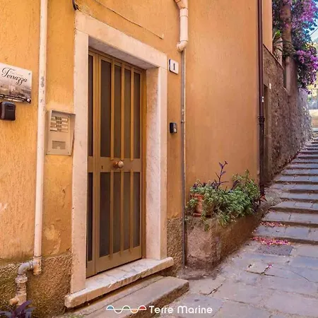 Casa Bianca, Terremarine Fezzano (Liguria)