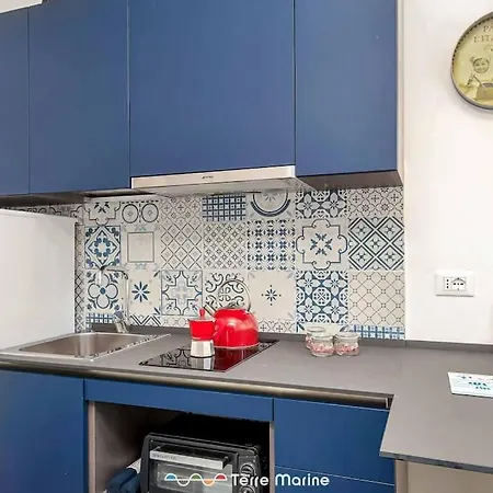 Casa Bianca, Terremarine *