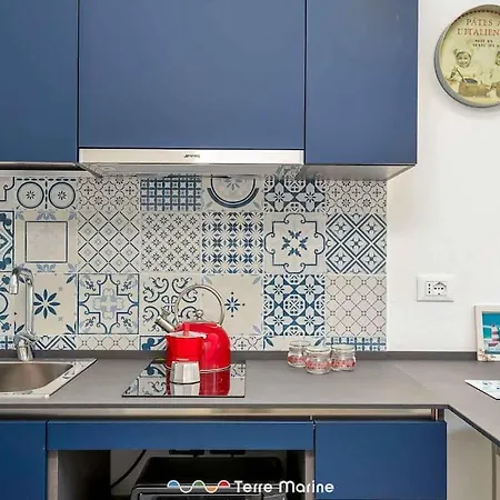 Апартаменты Casa Bianca, Terremarine